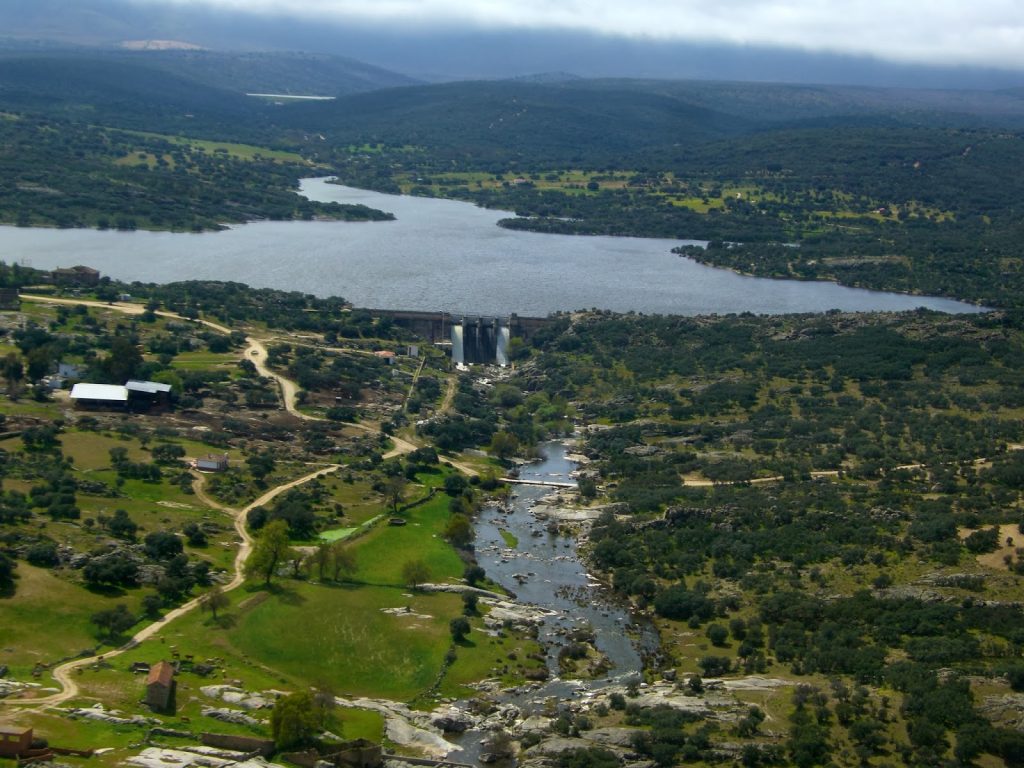 Embalse torcon